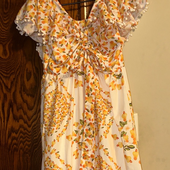Beulah medium nwt Floral Yellow and White Summer Dress - Picture 5 of 8